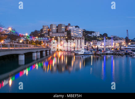 Torquay Harbour al crepuscolo Foto Stock