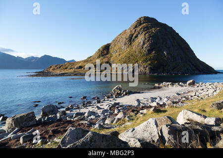Uttakleivin rannalla Lofooteilla Norjassa. Foto Stock