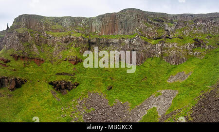 Le Ciminiere (colonne di basalto) a Giant's Causeway. Antrim, Irlanda del Nord Foto Stock