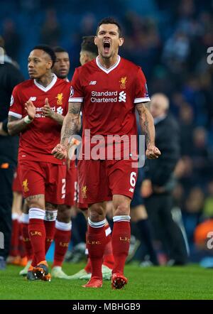 Manchester, Regno Unito. Decimo Apr, 2018. Di Liverpool Dejan Lovren (anteriore) celebra dopo la UEFA Champions League quarti seconda gamba partita di calcio tra la città di Manchester e Liverpool a Manchester in Gran Bretagna, il 10 aprile 2018. Liverpool ha vinto 5-1 sull'aggregato e avanzate per la semifinale. Credito: Xinhua/Alamy Live News Foto Stock