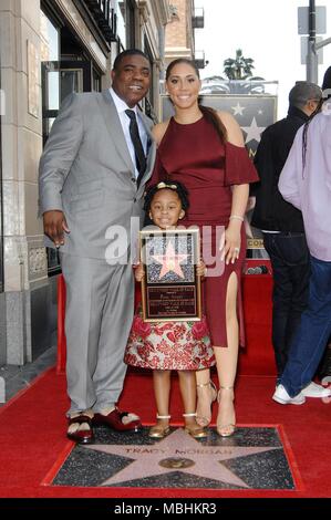 Los Angeles, CA, Stati Uniti d'America. Decimo Apr, 2018. Tracy Morgan, Megan Morgan, Maven Morgan alla cerimonia di induzione per la stella sulla Hollywood Walk of Fame per Tracy Morgan, Hollywood Boulevard, Los Angeles, CA il 10 aprile 2018. Credito: Michael Germana/Everett raccolta/Alamy Live News Foto Stock