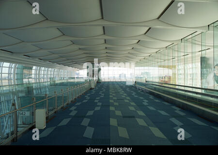 Edificio vuoto del terminal aeroportuale: Haneda Airport International Terminal, Tokyo, Giappone Foto Stock