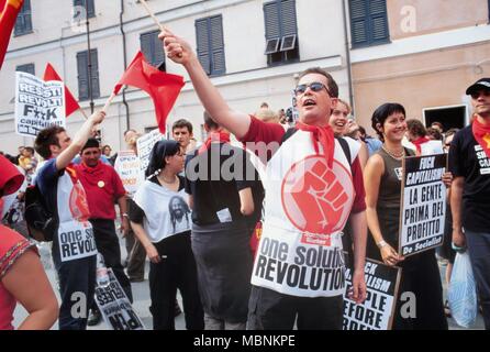 La protesta contro la international summit G8 di Genova (Italia), Luglio 2001 Foto Stock