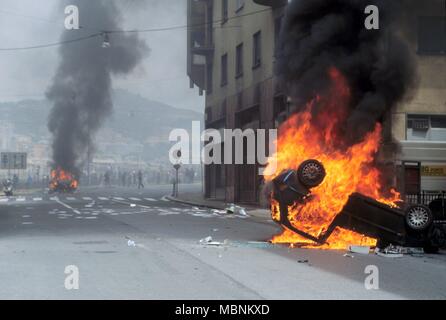 La protesta contro la international summit G8 di Genova (Italia), Luglio 2001 Foto Stock