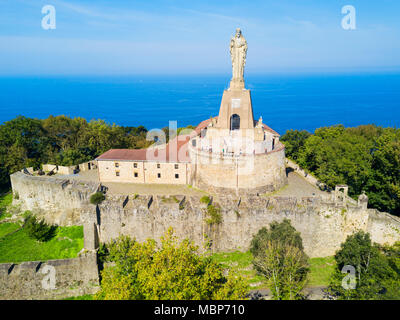 Mota Castello o Castillo de la mota o Motako Gaztelua sul Monte Urgull montagna di San Sebastian o Donostia città in Spagna Foto Stock