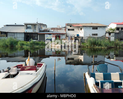 Bandar-e Anzali è una città portuale sul Mar Caspio, Gilan provincia, Iran settentrionale Foto Stock