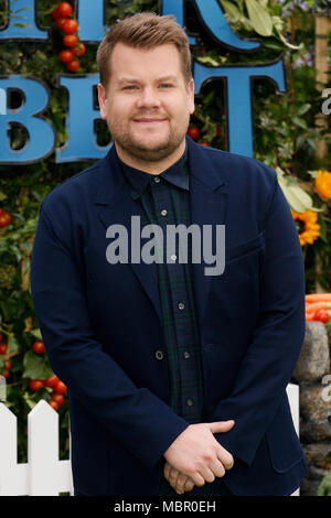 Il Regno Unito Premiere di Gala di 'Peter Rabbit" tenutasi presso la Vue West End - Arrivi con: James Corden dove: Londra, Regno Unito quando: 11 Mar 2018 Credit: Mario Mitsis/WENN.com Foto Stock