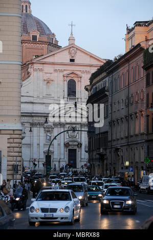 Chiesa barocca del Santissimo Nome di Gesu (Chiesa del Gesù) costruito 1568 al 1584 da Giacomo della Porta e Jacopo Barozzi da Vignola per la Società di Foto Stock