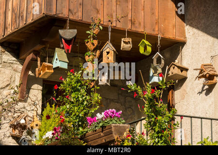 Haute Savoie (74) Yvoire. Décoration de maison // Francia. Haute Savoie (74) Yvoire village. La decorazione della casa Foto Stock