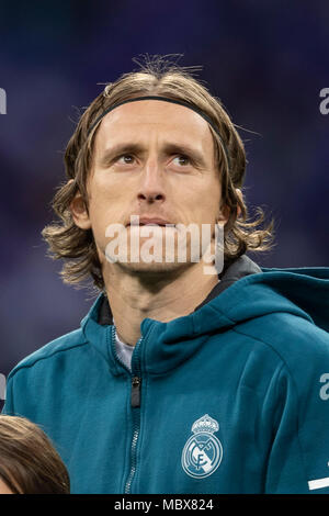 Madrid, Spagna. 11 Aprile, 2018. Luka Modric del Real Madrid durante l' UEFA Champions League ' Quarti di finale, 2st gamba, match tra il Real Madrid 1-3 Juventus a Santiago Bernabeu Stadium on April 11, 2018 a Madrid, Spagna. Credito: Maurizio Borsari/AFLO/Alamy Live News Foto Stock