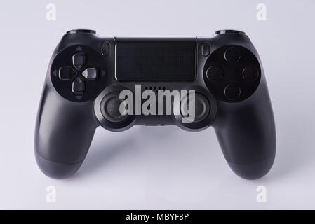 Black gioco joystick isolati su sfondo bianco Foto Stock