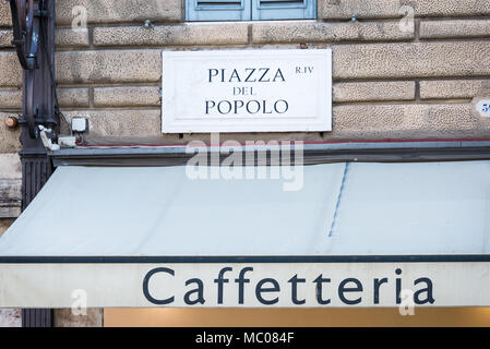 Piazza del Popolo segno su una parete di un edificio. Foto Stock