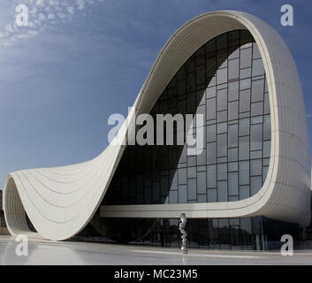 Heydar Aliyev center. Baku. Azerbaigian Foto Stock
