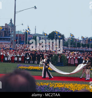 König Carl XVI. Gustaf von Schweden bei der Hochzeit mit Silvia Sommerlath a Stoccolma, Schweden 1976. Re Carlo XVI Gustavo di Svezia sposa il tedesco Silvia Sommerlath a Stoccolma, Svezia 1976. Foto Stock