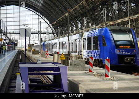 Sala della piattaforma, Stazione Centrale, Frankfurt am Main, Germania Foto Stock