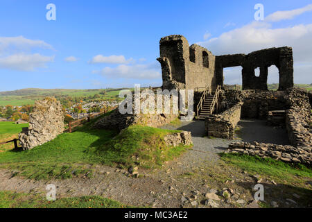 In autunno, Kendal Castle e Kendal town, Cumbria, England, Regno Unito Foto Stock