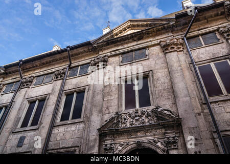 Nams Dannenšterna (Dannenstern casa), che prende il nome da un ricco mercante, è stato costruito nel 1696 in stile Barocco stile di architettura, a Riga (Lettonia). Foto Stock