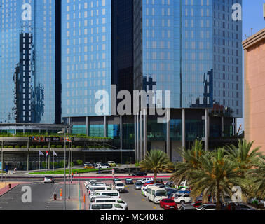 Dubai, Emirati Arabi Uniti - Aprile 8. 2018. Lo sviluppo di Al Sukook street Foto Stock