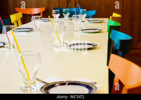 Festive serving table. Prima che i bambini di vacanza Foto Stock