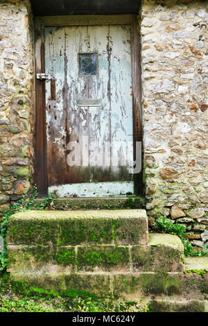 Un vecchio fienile in pietra nella campagna di Dorset. Foto Stock