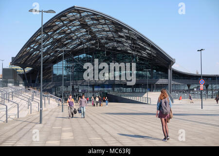 Lodz Polonia la nuova stazione ferroviaria centrale Łódź Fabryczna Foto Stock