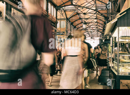 Il Mercado de San Miguel a Madrid, Spagna Foto Stock