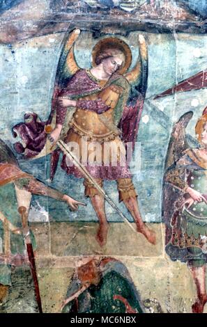 Esseri angelici San Michele San Michele Arcangelo del sole con la sua spada da affresco nella cappella Brizio del Duomo di Orvieto Foto Stock