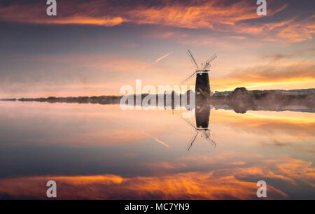 Il mulino a vento di Norfolk Foto Stock