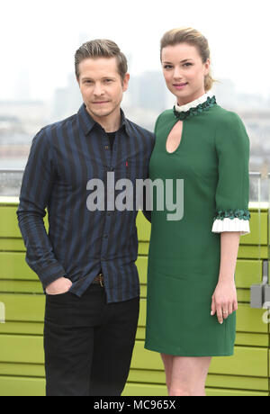 Foto deve essere accreditato ©Alpha premere 07996510/04/2018 Matt Czuchry e Emily VanCamp canali universale Il Photocall residente a Londra Foto Stock