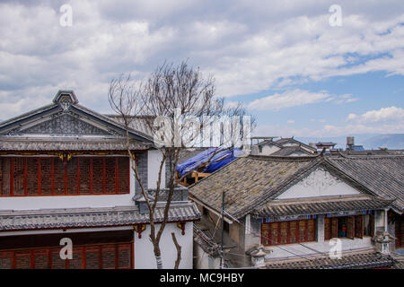 Antica architettura cinese house building a Dali Old Town, nella provincia dello Yunnan in Cina Foto Stock