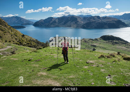 Splendide vedute del Lago Wanaka e Mount aspiranti da Roy's Peak, Wanaka, Nuova Zelanda Foto Stock