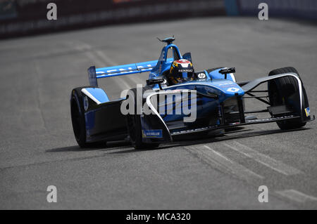 Roma Super Pole della prima ROMA E-premio nel quartiere Eur di Roma. Nella foto: Sebastien Buemi (Renault e.dighe). 14/04/2018, Roma, Italia Foto Stock