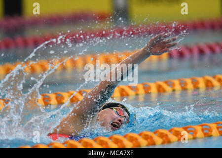 Bergen, Norvegia 14 aprile 2018 Sarah Köhler di Germania al 800m womens finale del Sabato a Bergen nuotare Festival, inviare un solido 8:20.53. Credito: Kjell Eirik Irgens Henanger/Alamy Live News Foto Stock