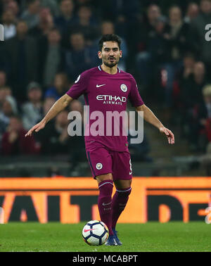 Londra, Regno Unito. Xiv Apr, 2018. Ilkay Gundogun del Manchester City durante il match di Premier League tra Tottenham Hotspur e il Manchester City a Wembley Stadium il 14 aprile 2018 a Londra, Inghilterra. (Foto di John Rainford/phcimages. Credito: Immagini di PHC/Alamy Live News Foto Stock