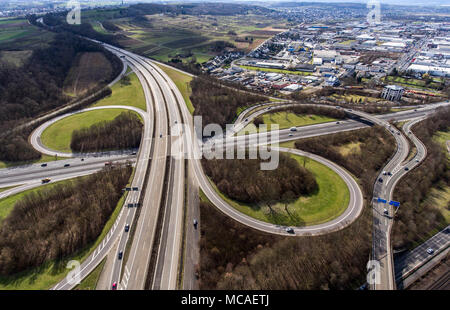 Vista aerea di una autostrada intersezione con un trifoglio interscambio di foglia in Germania Koblenz Foto Stock