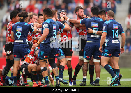 Tokyo, Giappone. Xiv Apr, 2018. Vista generale del Rugby : 2018 Super partita di rugby tra Sunwolves 10-24 Blues al Prince Chichibu Memorial Stadium a Tokyo in Giappone . Credito: YUTAKA AFLO/sport/Alamy Live News Foto Stock