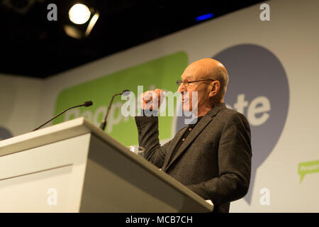 Londra, Regno Unito. Il 15 aprile, 2018. Sir Patrick Stewart il lancio del nuovo voto popolare campagna per un voto pubblico sul finale Brexit trattare prima la Gran Bretagna lascia la UE, Camden, North London Credit: Radek Bayek/Alamy Live News Foto Stock