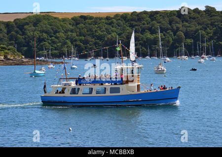 Persone su St Mawes Ferry Boat, Cornovaglia, Inghilterra, Regno Unito Foto Stock