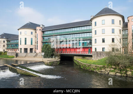 Welsh,Governo,Civic Center,locali,county,consiglio,costruzione,accanto,a,Western Cleddau,fiume ,Haverfordwest,Pembrokeshire,West,Galles,Galles,Welsh,UK,U.K., Foto Stock