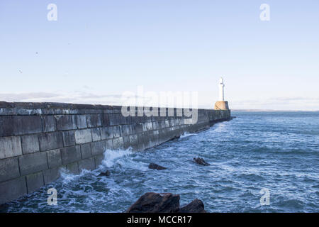 Aberdeen faro anteriore del cielo blu Foto Stock