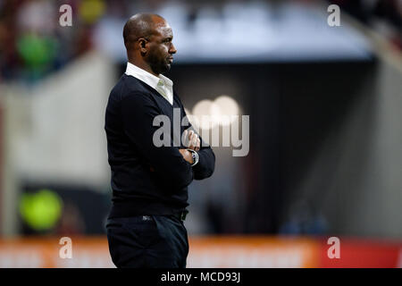 Atlanta, GA, Stati Uniti d'America. Aprile 15, 2018. New York City head coach Patrick Vieira durante la MLS partita di calcio tra New York City FC e Atlanta uniti al Mercedes-Benz Stadium di domenica 15 aprile, 2018 in Atlanta, GA. Giacobbe Kupferman/CSM Credito: Cal Sport Media/Alamy Live News Foto Stock