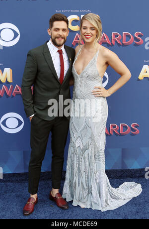 Las Vegas, Nevada, USA. Xvi Apr, 2018. Cantante Thomas Rhett e moglie Lauren Akins frequentare la 53rd accademia di musica country assegna il 15 aprile 2018 a MGM Grand Arena di Las Vegas, Nevada. Credito: Marcel Thomas/ZUMA filo/Alamy Live News Foto Stock