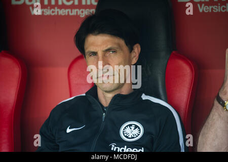 Leverkusen, Deutschland. Xiv Apr, 2018. Bruno HUEBNER (Hssbner, direttore sportivo F), mezza lunghezza Ritratto, Soccer 1. Bundesliga, 30. Giornata, Bayer 04 Leverkusen (LEV) - Eintracht Francoforte (F) 4: 1, 14.04.2018 a Leverkusen/Germania. | Utilizzo di credito in tutto il mondo: dpa/Alamy Live News Foto Stock