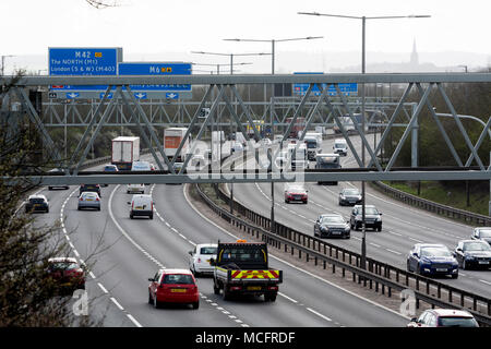 Autostrada M6 dal B4118 cavalcavia in prossimità di acqua Orton, Warwickshire, Regno Unito Foto Stock