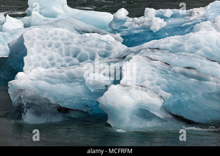 La formazione di ghiaccio, Joekulsarlon laguna glaciale, a sud dell'Islanda Foto Stock