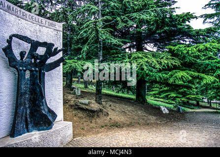 Italia Friuli Venezia Giulia Trieste. Parco della Rimembranza sul colle di Sa, Giusto | Italia Friuli V. G. Trieste Parco della Rimembranza o Memorial Park. Un Monumento per le vittime della guerra Foto Stock