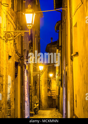 Motorino nella città di Orvieto in Umbria, Italia Foto Stock