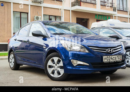 Sochi, Russia - 11 Ottobre 2016: nuova Hyundai Elantra () Avante parcheggiato sulla strada di Sochi. Foto Stock