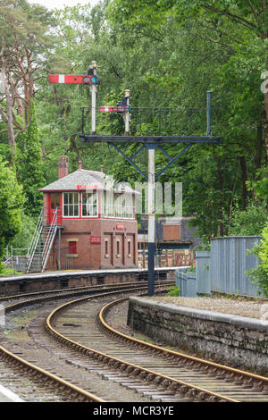 Stazione di Lakeside sul lungolago e la stazione ferroviaria Haverthwaite, Lake District, Cumbria Foto Stock