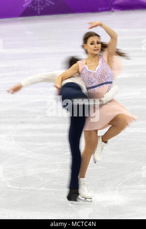 Motion Blur azione di Kavita Lorenz/Joti Polizoakis (GER) nel pattinaggio di figura - danza su ghiaccio gratuita presso i Giochi Olimpici Invernali PyeongChang 2018 Foto Stock